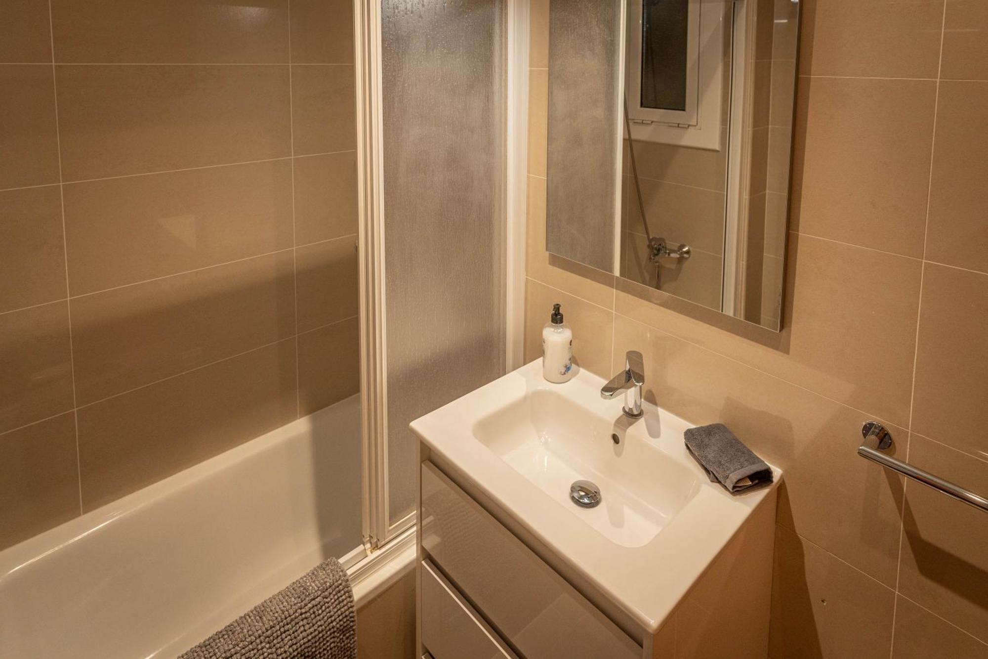 Lindo Apartamento Vila De Gracia バルセロナ エクステリア 写真